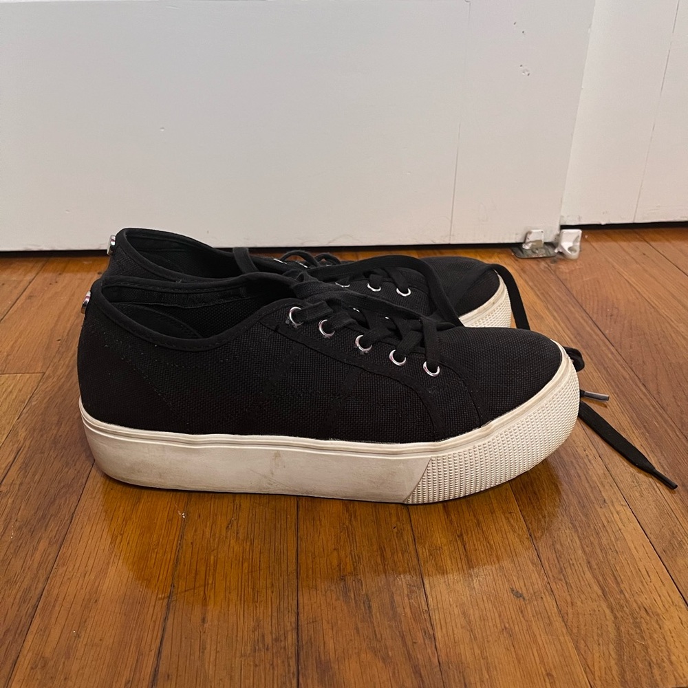Steve Madden Platform Sneaker